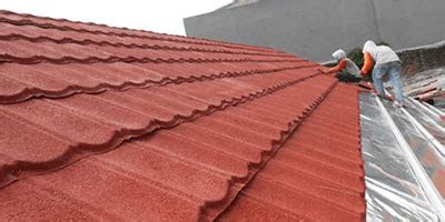 Genteng ini terbuat dari zincalume, berbentuk lembaran seperti genteng seng. Ketahui Perbedaan Genteng Metal dan Atap-Spandek ...