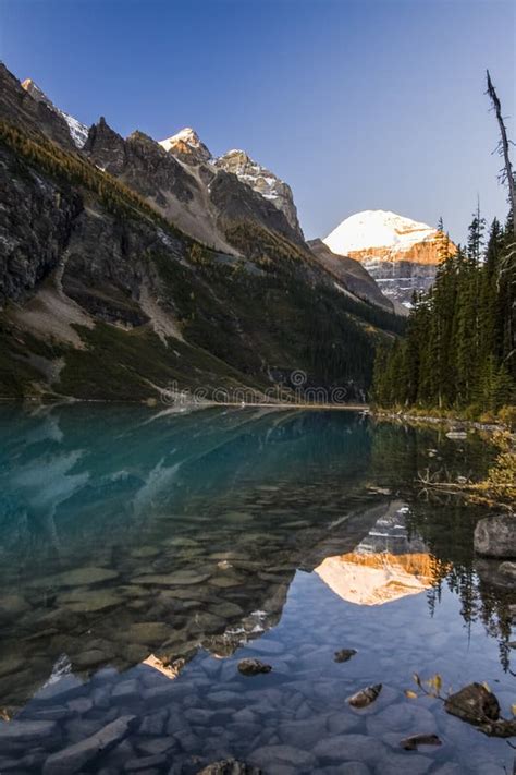 Mountain Reflect In Beautiful Lake Louise Stock Image Image Of Banff