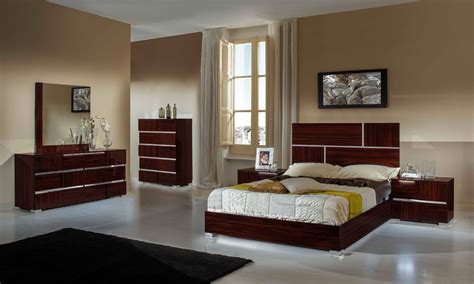 Black and white room with brown furniture. Modrest Picasso Italian Modern Ebony Lacquer Bed - Modern ...