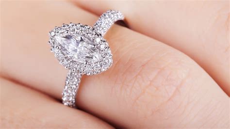 Modern Engagement Rings For Women On The Cutting Edge