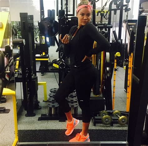 See Khloé Kardashians Sexiest Gym Pics E News