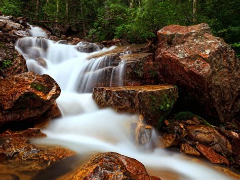 Beautiful Creek Landscape Wallpaper Preview