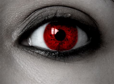Eye Of The Vampire By Animegirl1429 On Deviantart