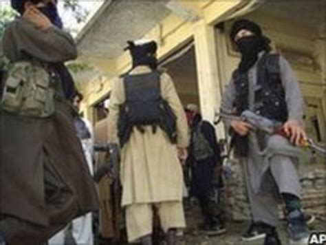 Hundreds Witness Pakistan Taliban Public Execution Bbc News