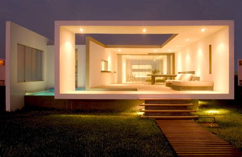 Modern Small Beach House Design In Peru By Javier Artadi Arquitecto Digsdigs