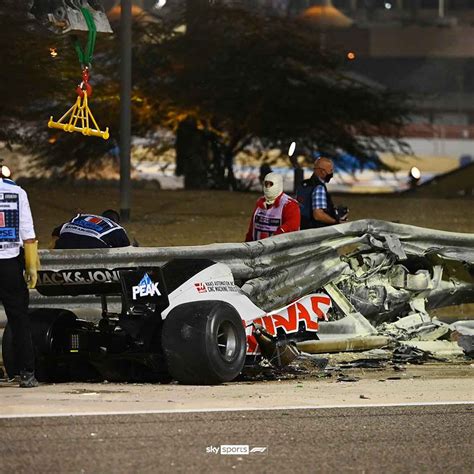 Romain grosjean walks away from huge crash. Video Of Romain Grosjean Emerging From F1 Explosion After ...