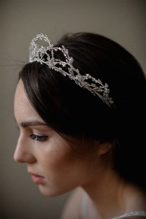 Delicate Wedding Crowns For The Understated Bride Tania Maras