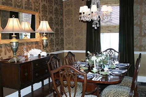 Perfect for your bedroom, bathroom, kitchen, living room, dining room, house, office, restaurant. Dining room in Gold wallpaper from Thibaut. - Traditional ...