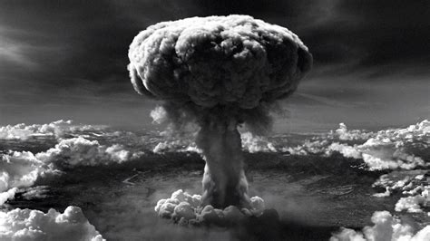 Spettro Nucleare Cè Arte Dopo La Bomba Atomica Artribune