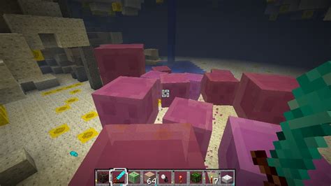 The betterdungeons mod for minecraft is a modification for minecraft made by chocolatin.this mod is primarely a terrain changer which pastes and generates different kinds of structures in the lands of minecraft, complete with new mobs, bosses and items. Better Dungeons Mod Minecraft 1.8 - Minecraft Descargas