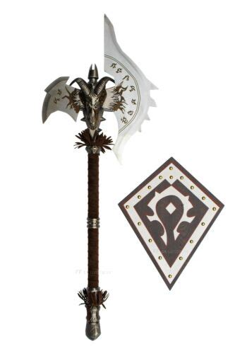 World Of Warcraft Shadowmourne Axe Replica With Free Wall Plaque Ebay