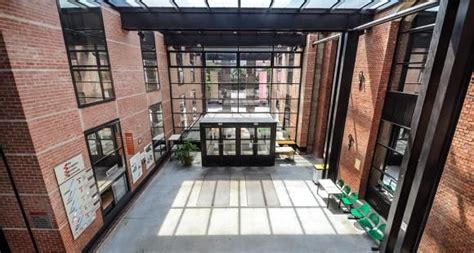 Découvrez le classement de em strasbourg dans notre palmarès 2020 des meilleures écoles de commerce. L'EM Strasbourg réaffirme son identité rhénane - Educpros