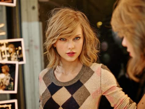 All Types Information Photos Of Taylor Swifts Keds Fall Photo Shoot