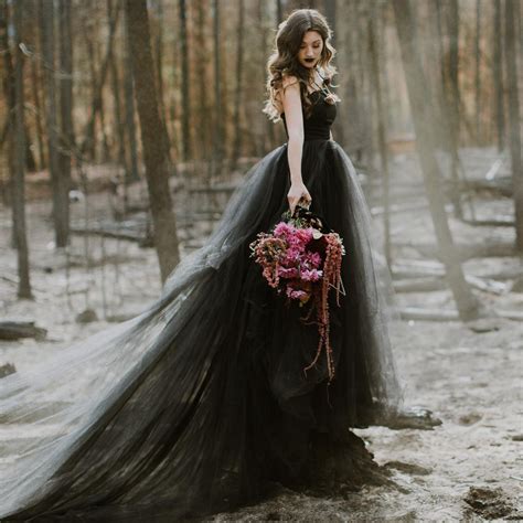 Gothic Strapless Tulle Black Wedding Dress A Line With Chapel Train