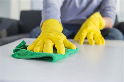 Cómo limpiar correctamente tu espacio de trabajo Limpiezas Irina
