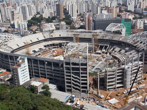 História, capacidade, visita, ingressos, setores, como chegar. CALDEIRÃO ARACI: Araciense morre em desabameto no estádio ...