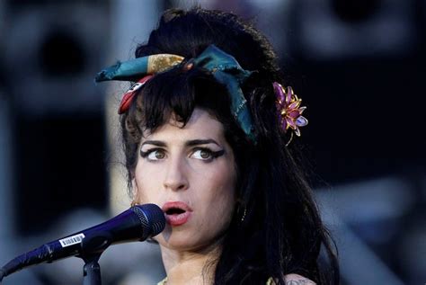 Amy Winehouse 2007 Concert To Be Released On Vinyl Alt 987 Fm Wxct Fm