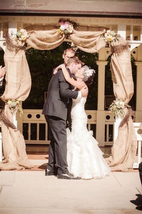 Top 20 Rustic Burlap Wedding Arches And Backdrop Ideas Roses And Rings