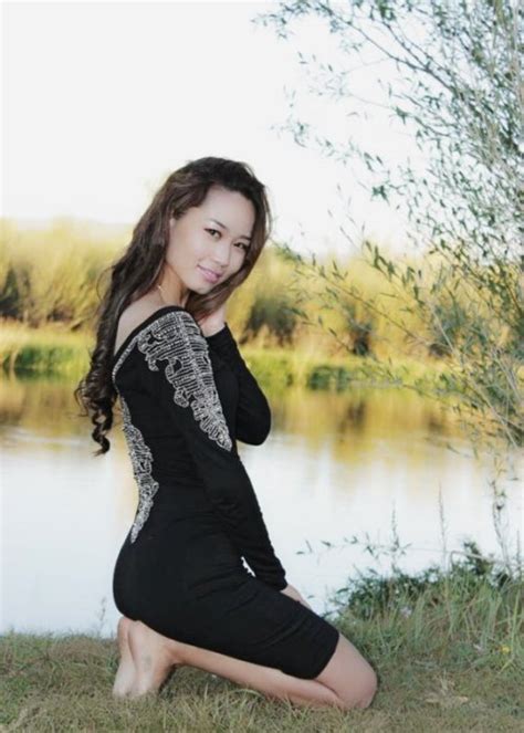 Exotic Girls From Mongolia Are A Special Kind Of Sexy 46 Pics