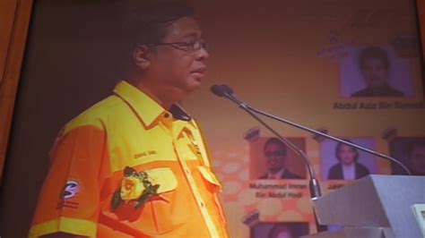 He is a member of the parliament of malaysia for the bera constituency in pahang, representing the united malays national organisation (umno) party in the governing. Optiberry: Pelancaran Produk Terbaru Kenshido ...