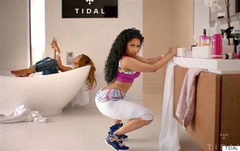 Beyoncé And Nicki Minaj Feeling Myself Video The Best Fashion Moments