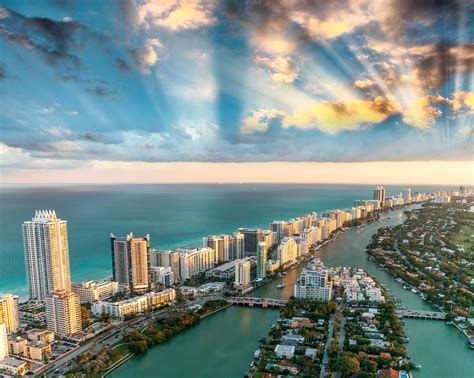 Miami 4k Wallpapers Top Free Miami 4k Backgrounds Wallpaperaccess