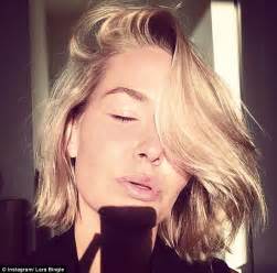 Lara Bingle Shows Large Abrasion On Her Lip In Selfie Snap Daily Mail