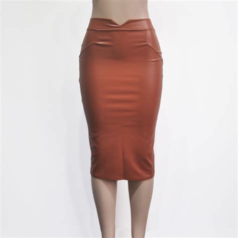 Europe Women Red Pu Leather Slim Hip Fleece Fleece Bust Pencil Skirts
