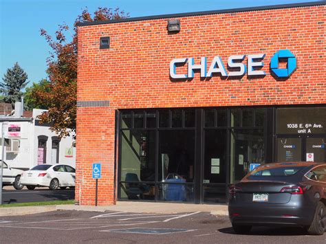 Chase Bank regains top 3 ranking in Denver deposit market share