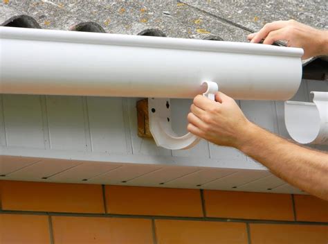 How To Install Rain Gutters