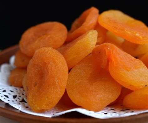 What To Do With Dried Apricots - What's Goin' On In The Kitchen?