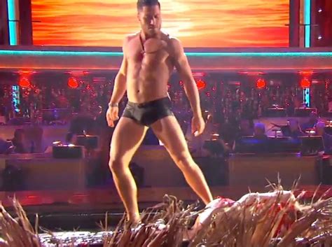 Val Chmerkovskiy Strips To Speedos On Dancing With The Stars Val