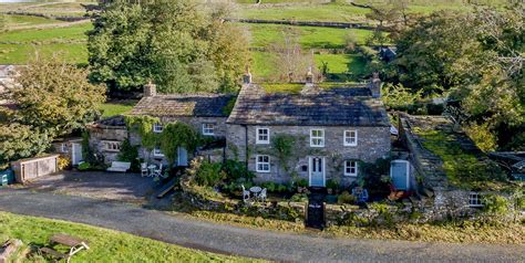 17th Century Stone Cottage For Sale In The Yorkshire Dales