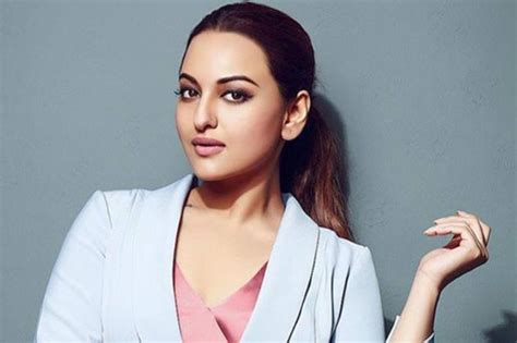 Sonakshi Sinha Had A Crush On This Handsome Hunk Of Bollywood