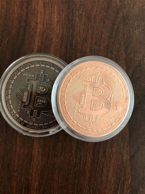 Physical bitcoins are particular types of bitcoin wallets. Pin van Coins and Tokens op Physical cryptocurrency