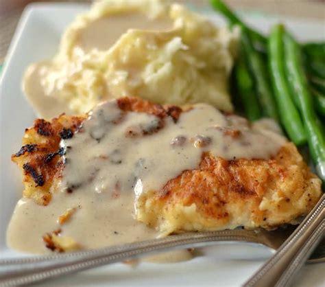 It's my go to boneless chicken breast recipe and what i think is the best pan fried chicken i've ever had. Easy Pan Fried Chicken with Cream Gravy | Small Town Woman