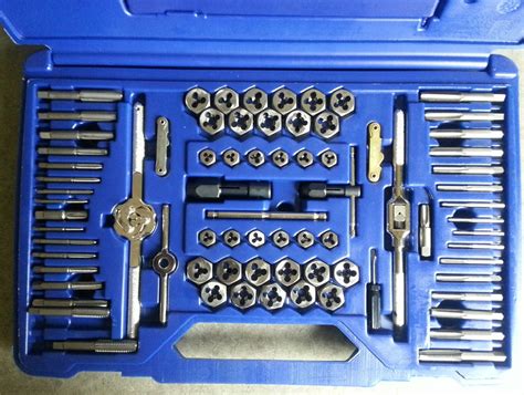 History of the tap and die : IRWIN HANSON DELUXE TAP AND DIE SET 117PC 26377