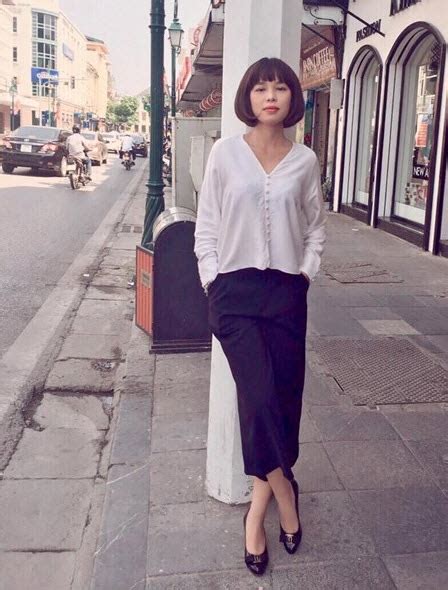 Đây cũng là số tài khoản nghệ sĩ hoài linh công bố trên trang cá nhân, chuyên dùng nhận tiền từ a, số tham chiếu (ref number) trong hình ảnh được đăng tải có thể truy được số tiền đó chuyển cho ai. Nhà văn Linh Lê, vợ BTV Quang Minh là ai?