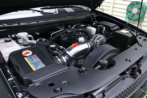 Trailblazer Ss Engine Bay 60l V8 With Custom Cold Air Int Flickr