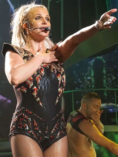 Britney Spears Performing Her Piece Of Me Show 26 Gotceleb