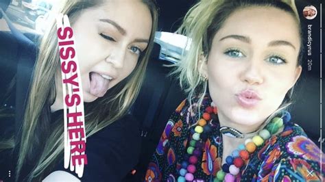 Miley Cyrus Has A Twin From Snapchat Years Ago Vanilla Celebrity