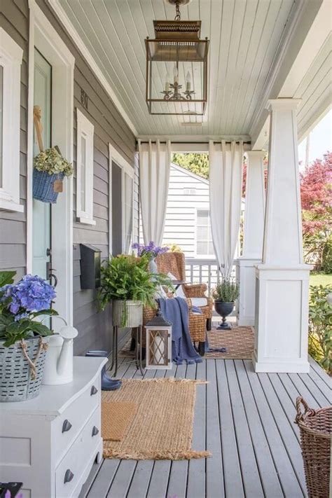 31 The Best Small Front Porch Ideas To Beautify Your Home Magzhouse