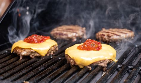 Grill Burgers In 3 Easy Steps The Table By Harry And David