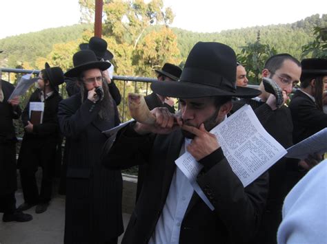 Looking For Love Rabbis Hope You Ll Blow It The Times Of Israel