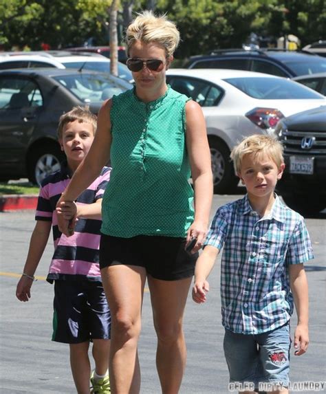 Britney spears has lost cusody of her kids. Britney Spears Takes Her Boys To Toys R Us | Celeb Dirty Laundry