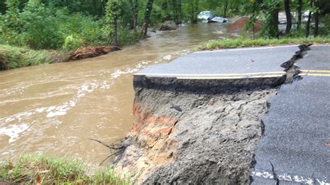 Two Cars Washed Into Creek By Flooding In Warren County Abc11 Raleigh