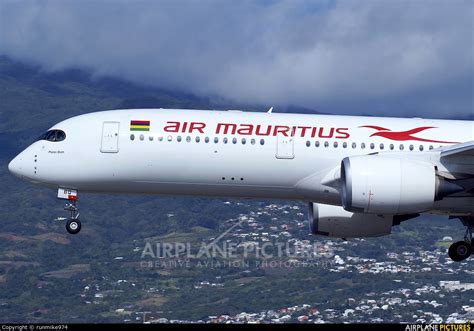 3b Nbq Air Mauritius Airbus A350 900 At Roland Garros Saint Denis