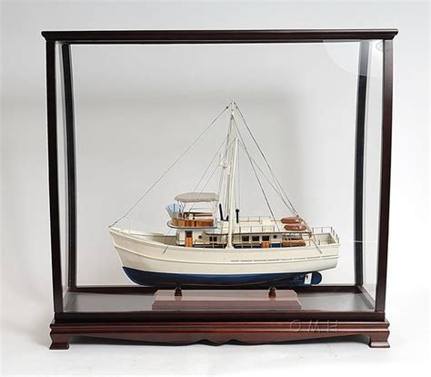 Tall Ship Boat Yacht Sailboat Model Display Case Wood Medium 34