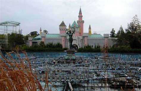 Nara Dreamland An Abandoned Theme Park In Japan
