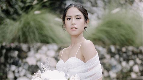 Potret Resepsi Pernikahan Maudy Ayunda Di Bali Pakai Gaun Putih Bak